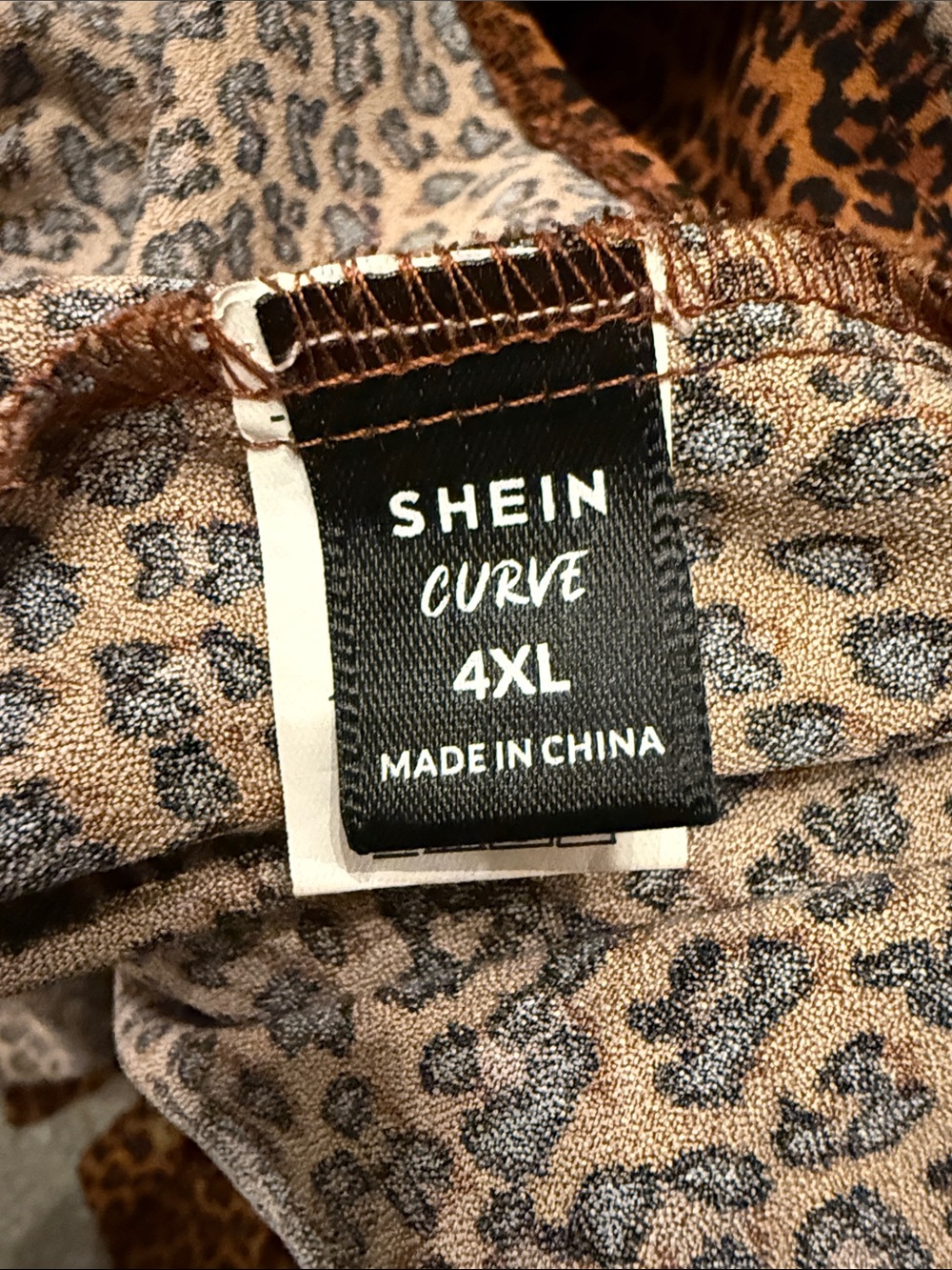 SHEIN CURVE Brown Leopard Print Tie-Front Button Down Shirt - Picture 4 of 7